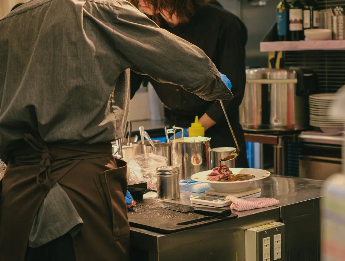 Kuchnia restauracji – treści do reklamy restauracji